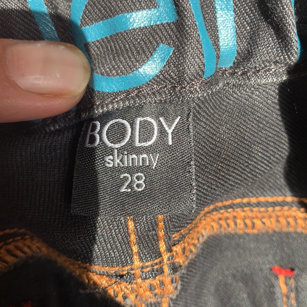 CALVIN KLEIN black jeans. As good as new. Wardrobe essential for all seasons. - Picture 7 of 12
